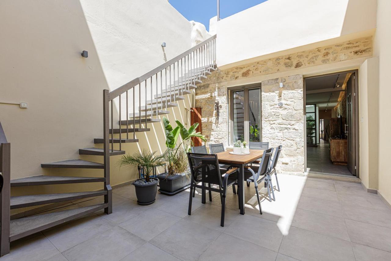 Apartment Secret Oasis *